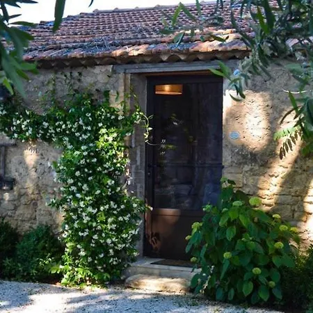 La Bastide Des Songes - Demeure D'hotes Guest house 3*