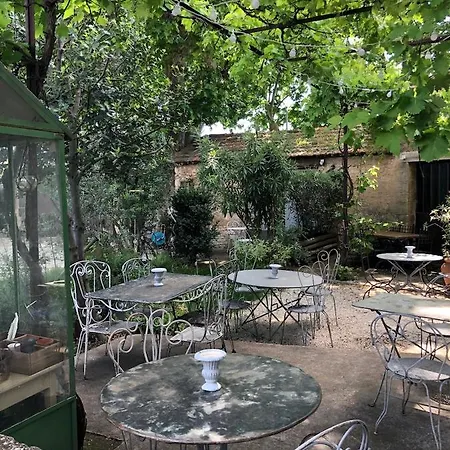 La Bastide Des Songes - Demeure D'hotes