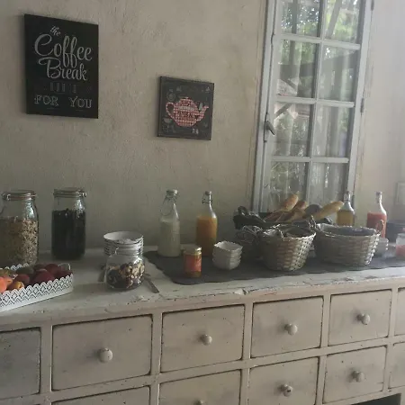 Guest house La Bastide Des Songes - Demeure D'hotes 3*